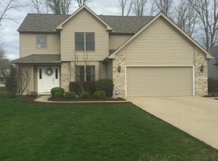 11568 Elizabeth Cir, Strongsville, OH 44149