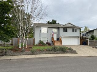 673 S 41st Pl, Springfield, OR 97478