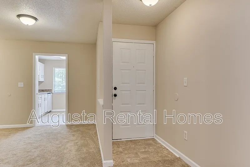 2 bed, 2.0 bath, 750 sqft, $950 — Photo 3