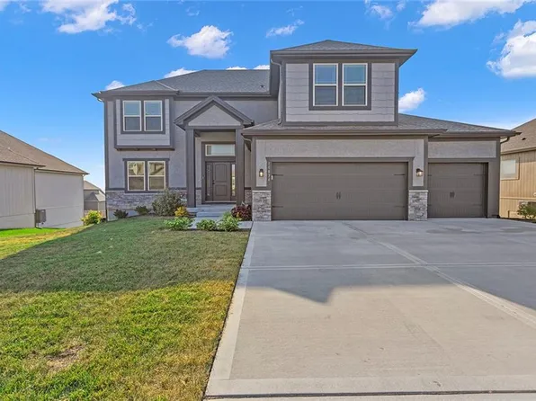 10834 N Corrington Ave, Kansas City, MO 64156