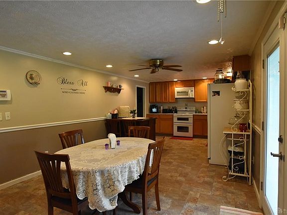5th image of 6638 Rosebury Dr