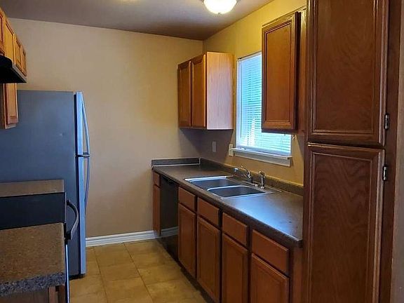 5th image of 1007 Gunnison St APT D