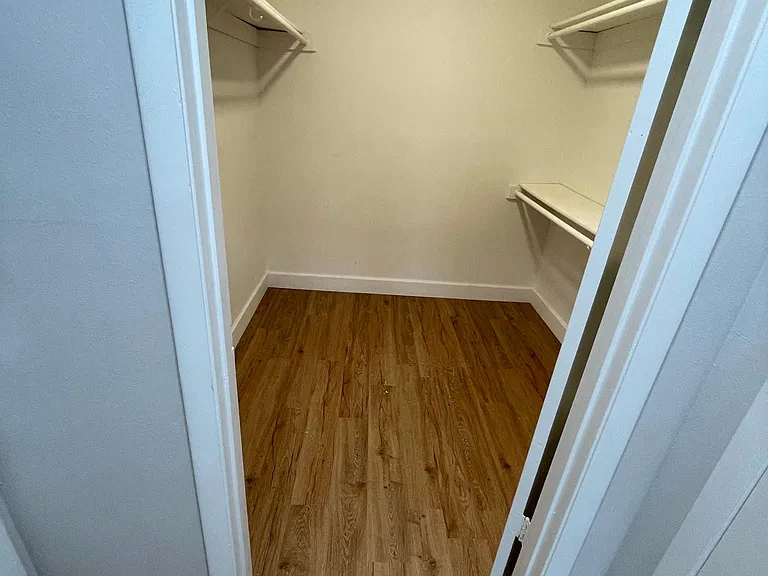 3604 Dovetail Ln N — Photo 10