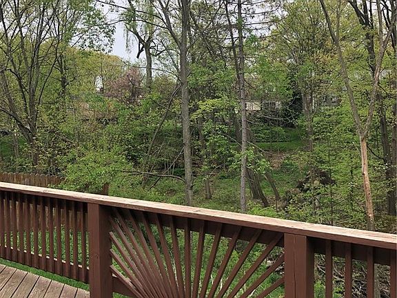 3rd image of 9418 Lawnfield Dr