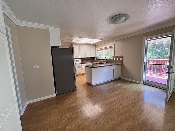 3rd image of 2934 Glen Darby Ct