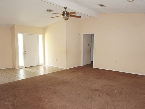 2nd image of 204 Pebble Creek St