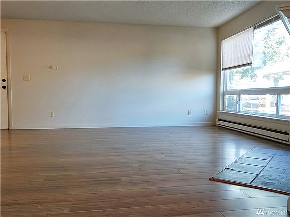 5th image of 23918 12th Pl S APT 104