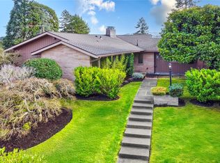 4022 93rd Ave SE, Mercer Island, WA 98040