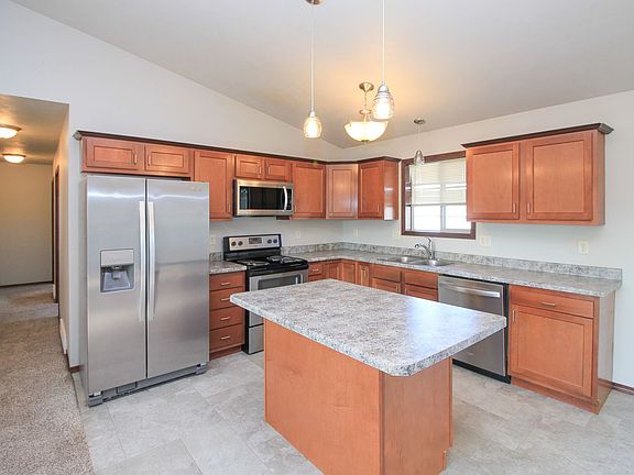 2nd image of 320 Vernon Dr