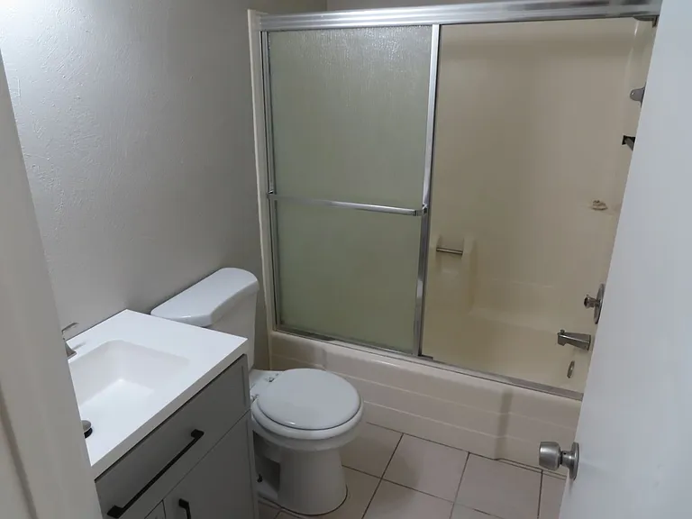 4912 Tyler St — Photo 14