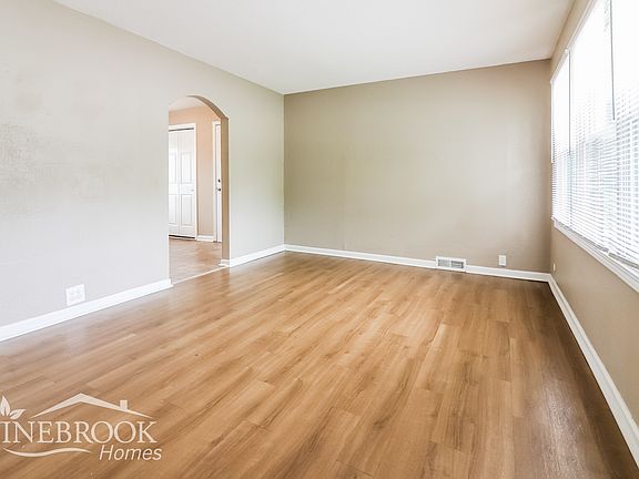 3rd image of 7005 E 112th St