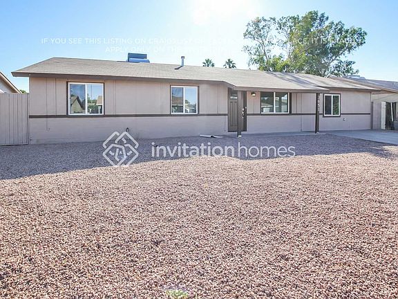 3rd image of 3651 E Ludlow Dr