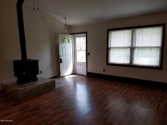 4th image of 12161 Sarabeck Ln