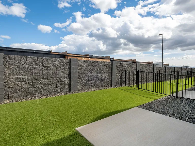 Vintage Park Townhomes — Photo 25