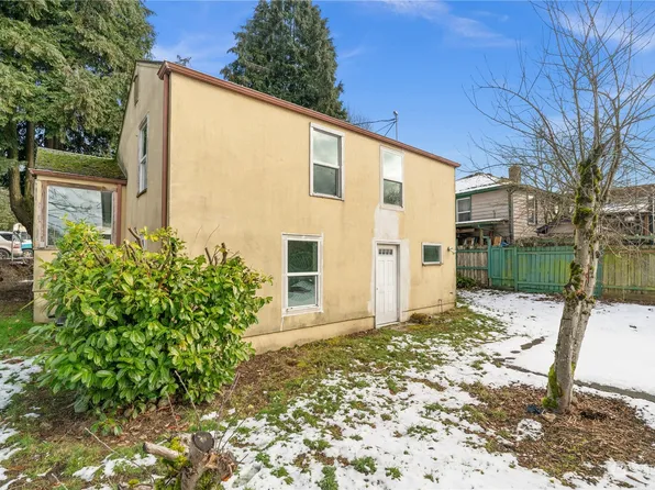 12077 75th Avenue S, Seattle, WA 98178