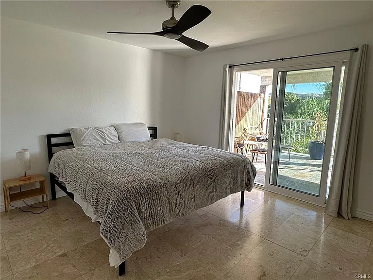 22867 Cove View St #C — Photo 35