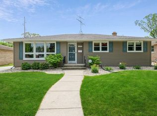 4475 Harrison Rd, Kenosha, WI 53142