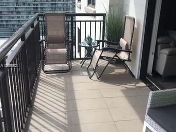 999 SW 1st Ave APT 2302, Miami, FL 33130