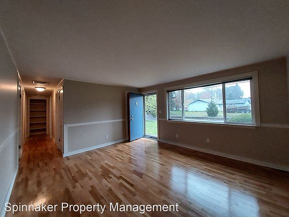 3rd image of 10506 Irene Ave SW