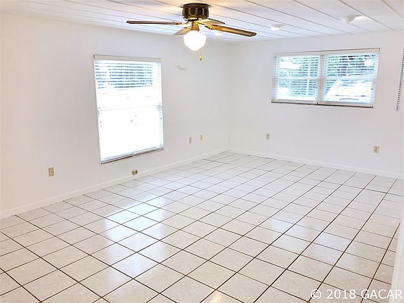5th image of 3907 NW 21st Dr