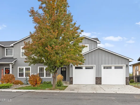 712 Fountain Blvd, Zillah, WA 98953