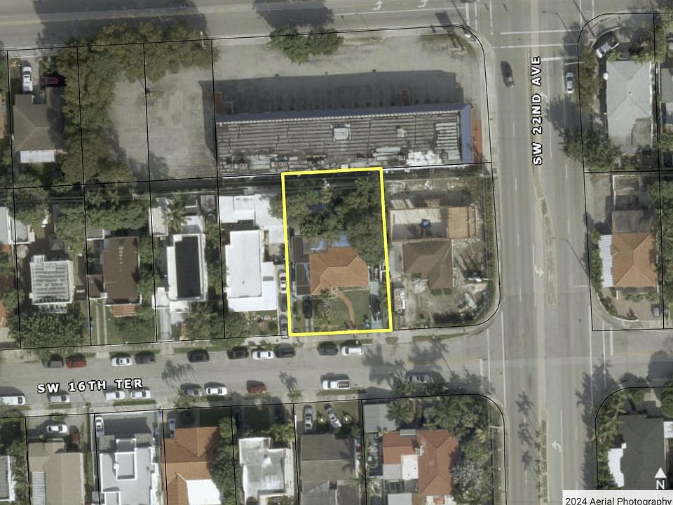 2nd image of 2205 SW 16th Terrace