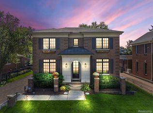 980 Wimbleton Dr, Birmingham, MI
