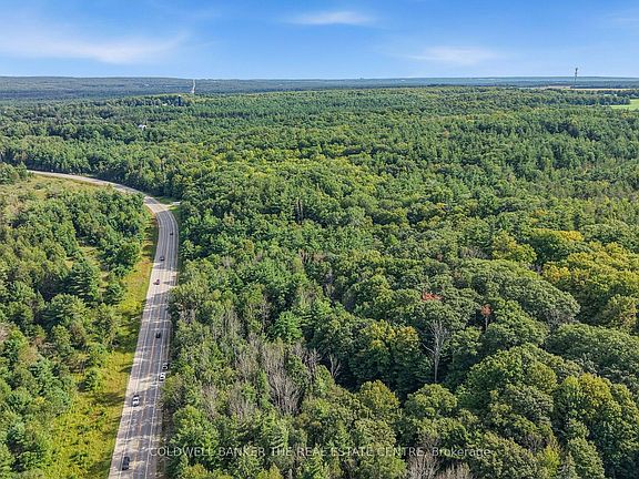 4th image of 4896 Penetanguishene Rd