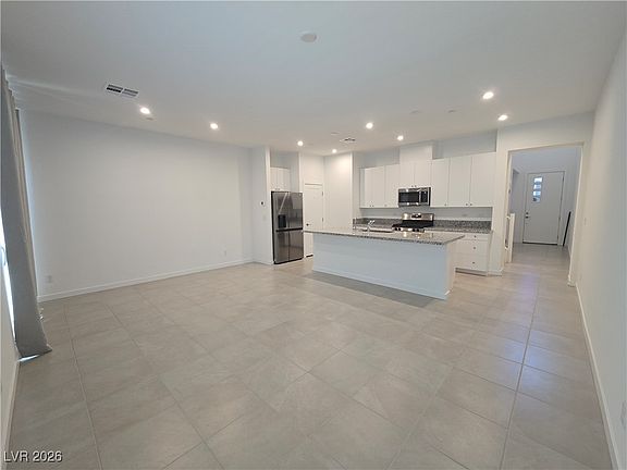 4th image of 3219 Bertonico Ave