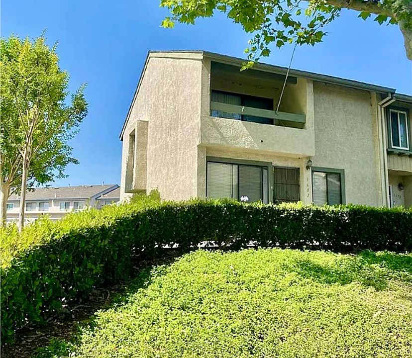 End unit- front view