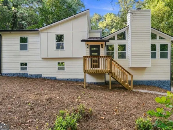 2411 Cochise Dr, Acworth, GA 30102