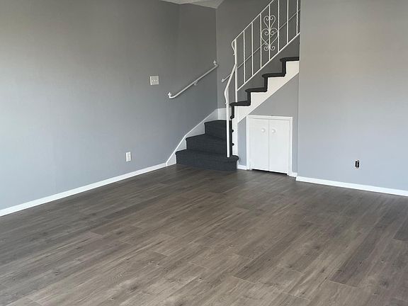 4th image of 119 Maple Ave #1