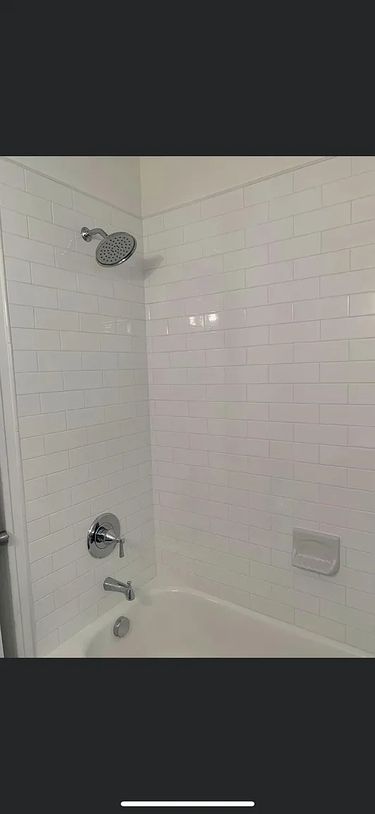 13 Park Ave photo 1