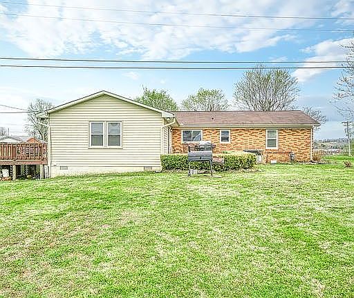 4th image of 708 S Edgewood Dr