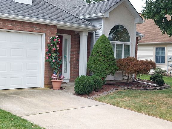 2nd image of 2236 S Chanticleer Ct