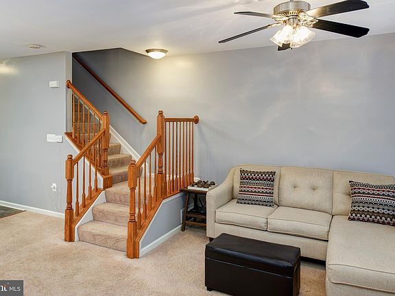 5th image of 15248 Rosemont Manor Dr
