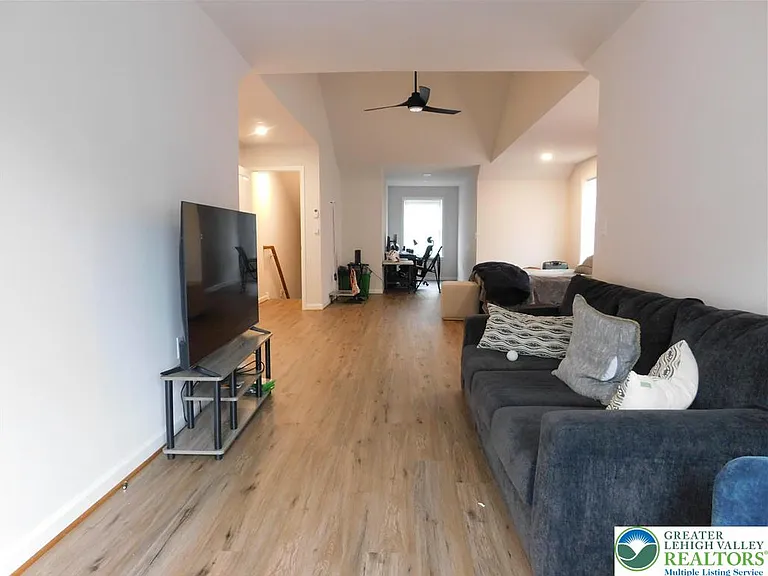 803 Atlantic St #2 — Photo 32