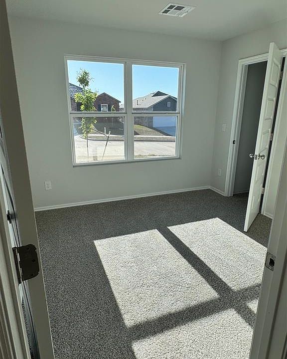 2nd image of 445 Kale Rd