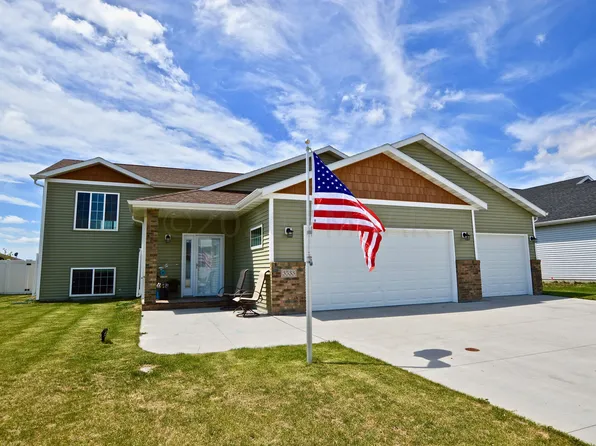 3533 17th St S, Moorhead, MN 56560