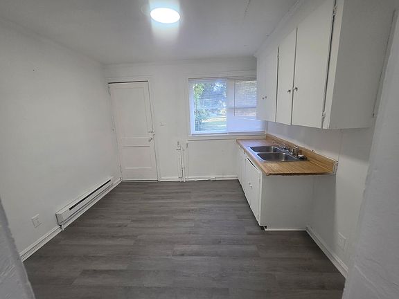 3rd image of 203 Montreat St