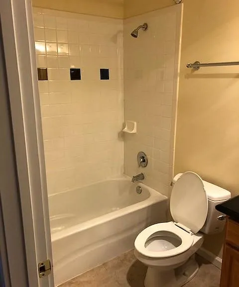 417 Bellevue Way SE #202 — Photo 9