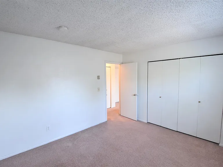 2156 Grove St — Photo 17