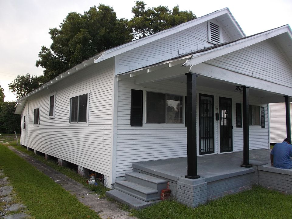 2nd image of 1921 14th St