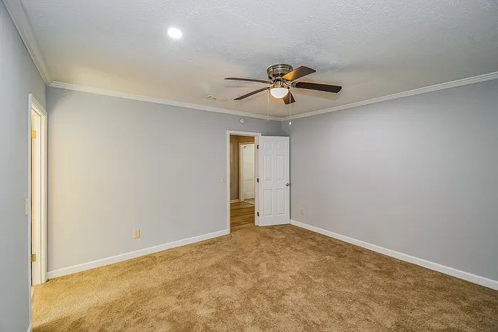 4740 Cardinal Blvd — Photo 9