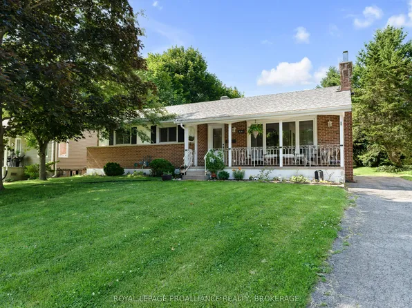 650 Steel St, Gananoque, ON K7G 2E5