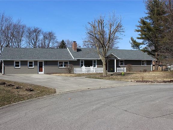 2nd image of 370 E Olivia Ct