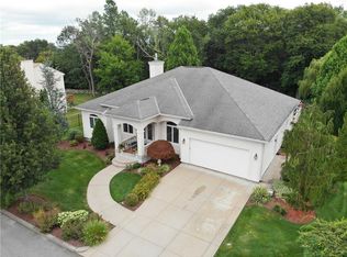 28 Capri Dr, Johnston, RI 02919
