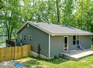 7331 Castle Rock Rd, Jefferson City, MO 65101