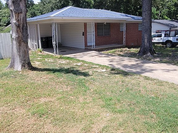 3rd image of 5820 Butler Rd