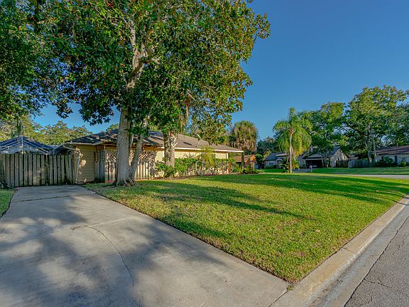 4th image of 900 Brookside Dr